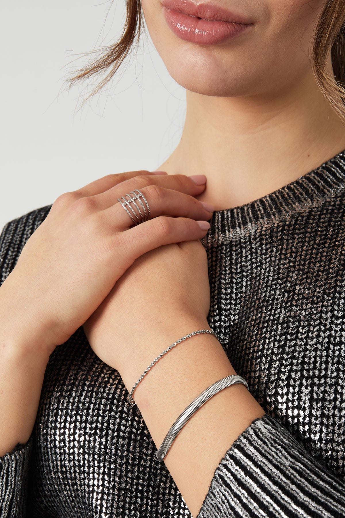 TWISTED ARMBAND GOUD