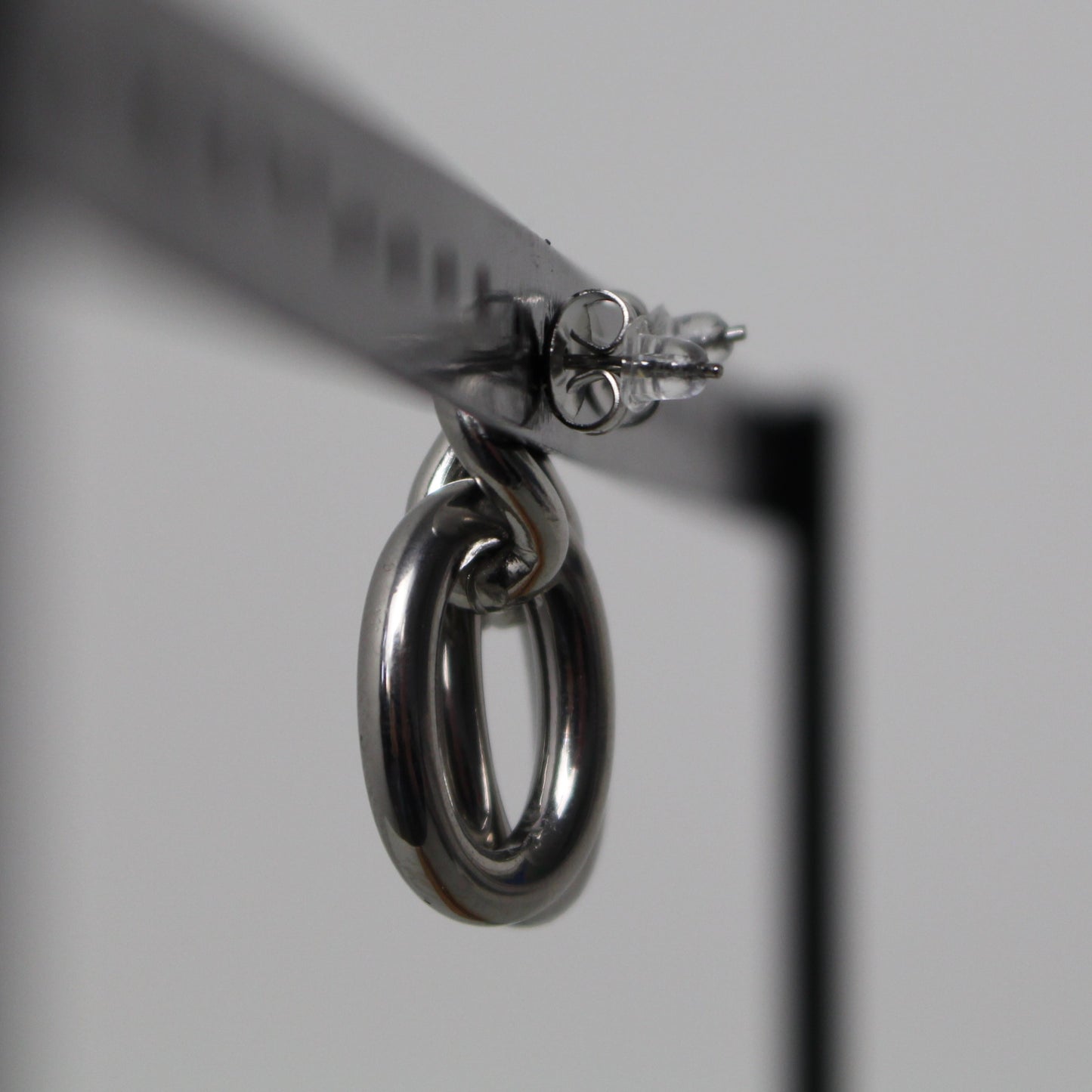 SCHAKEL OORBELLEN ZILVER