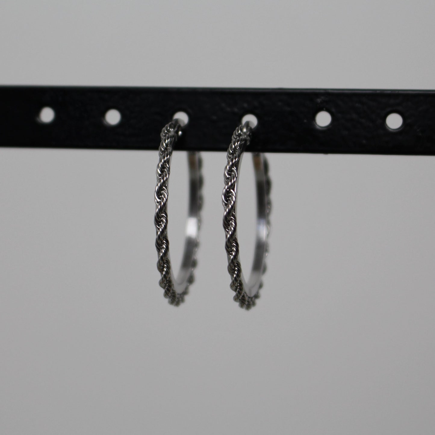 HOOPS WITH A TWIST EARRINGS SILVER